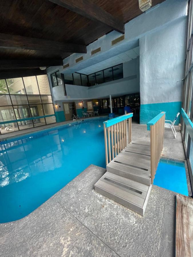 Best Western Plus La Porte Hotel & Conference Center Buitenkant foto