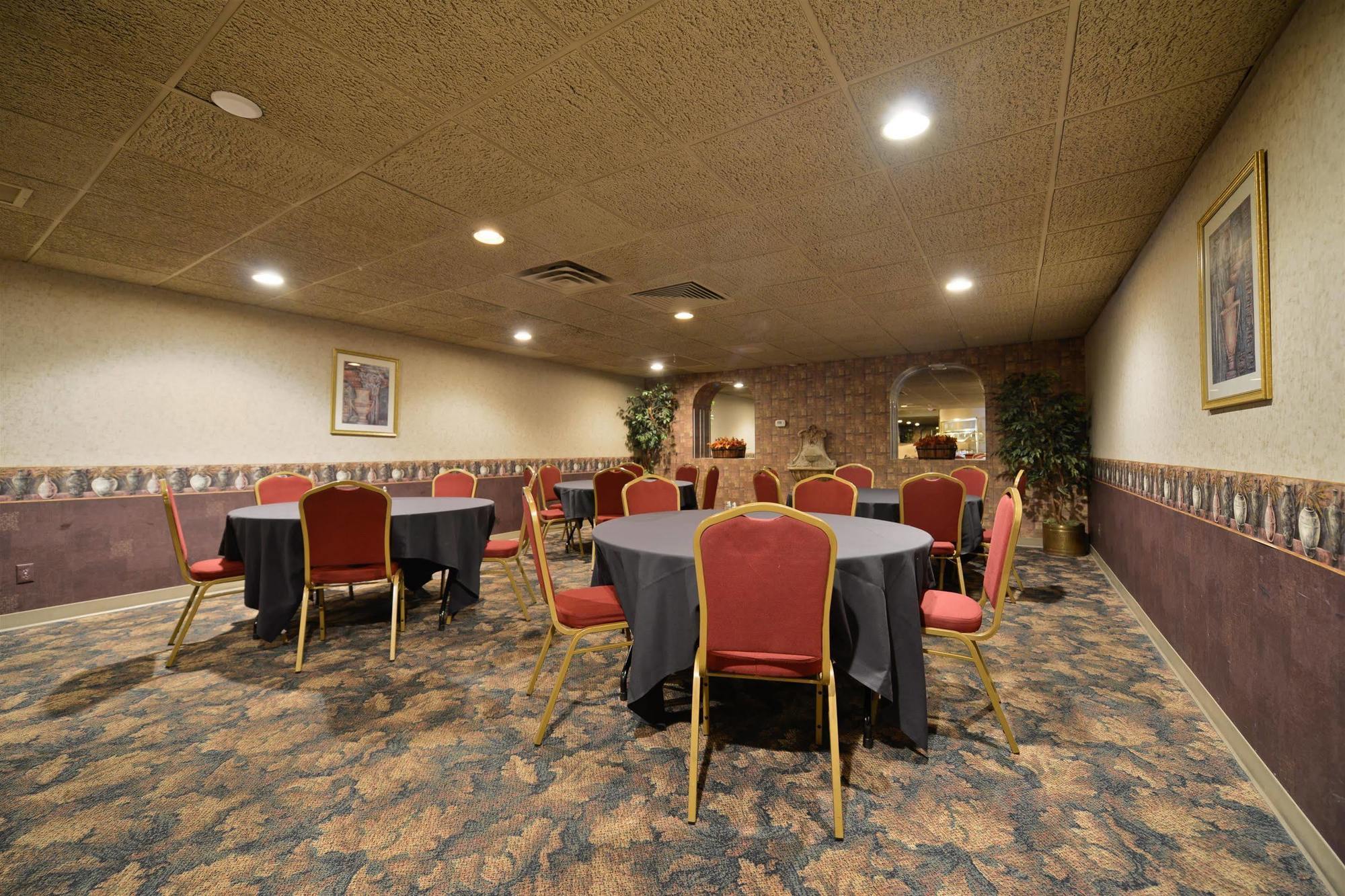 Best Western Plus La Porte Hotel & Conference Center Buitenkant foto