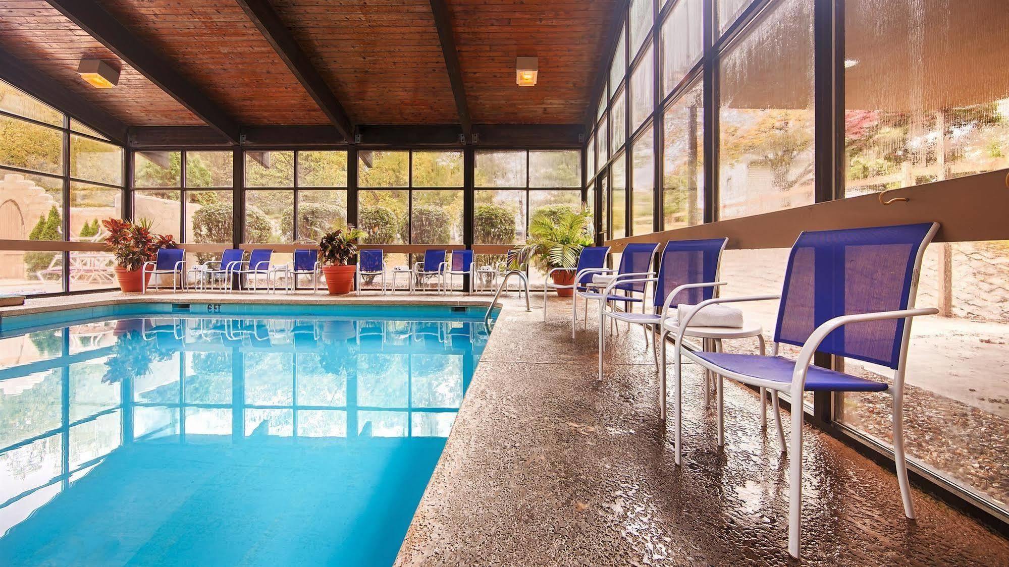 Best Western Plus La Porte Hotel & Conference Center Buitenkant foto